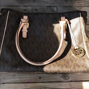 Michael Kors purse
